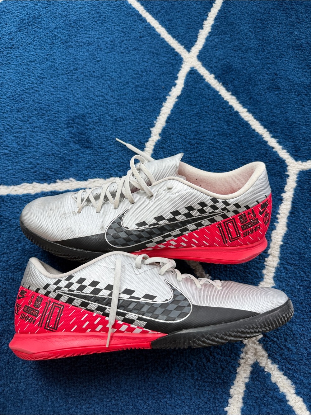Nike Mens Neymar Jr Indoor Soccer Shoes